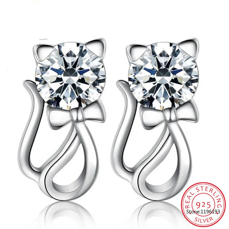 

Женские серьги-гвоздики из серебра 925 пробы с фианитами