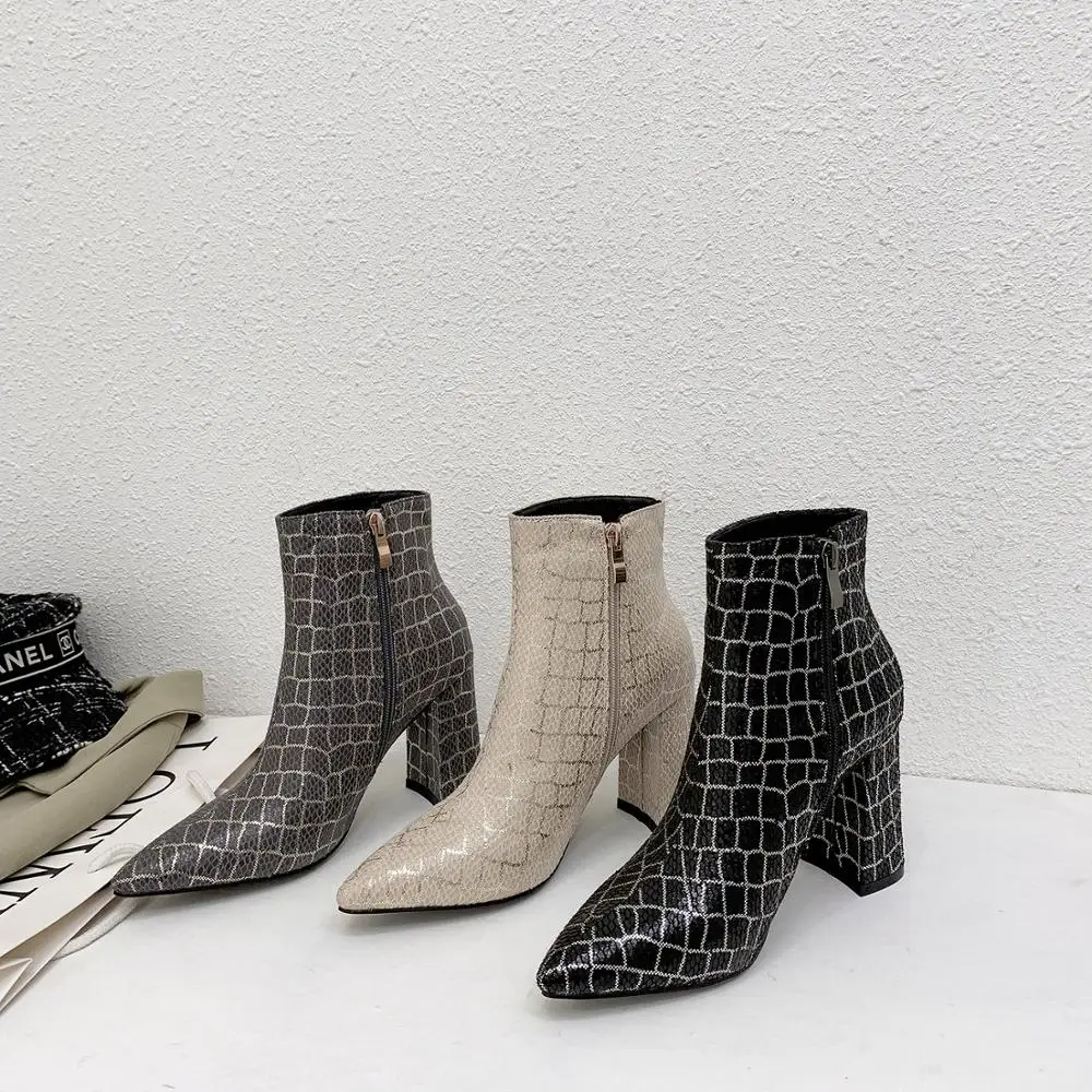 Женские ботинки модная женская обувь со змеиным принтом ботильоны из
