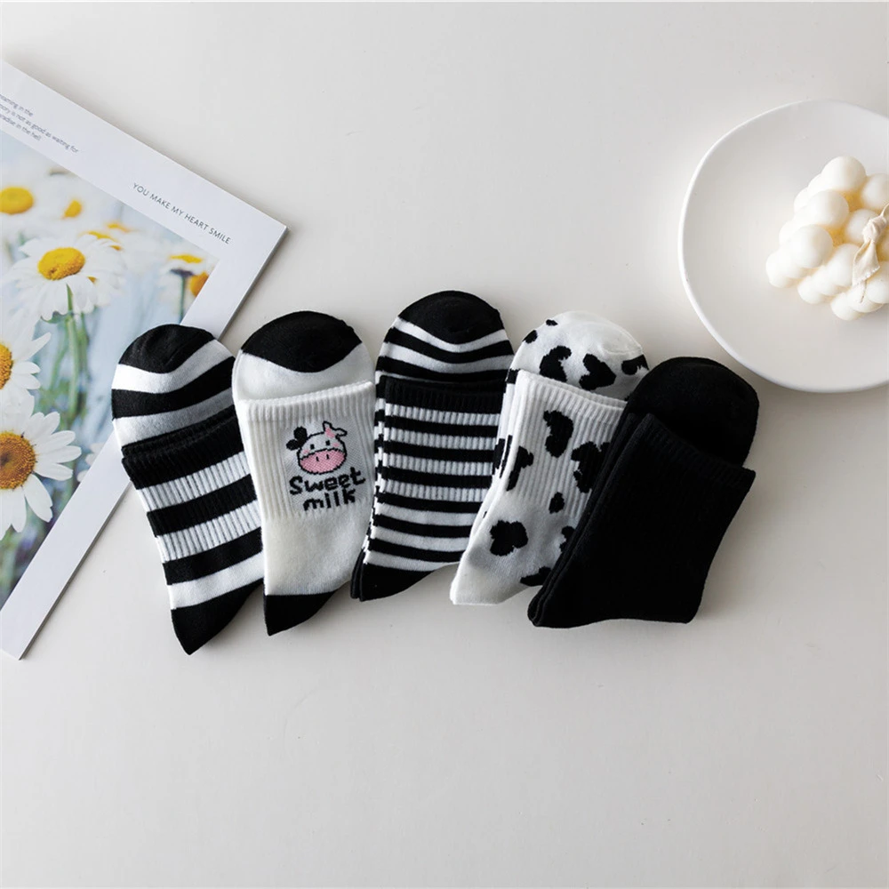CHAOZHU Daily Socks Women Socks Black White Striped Cows Pattern Cartoon Kawaii Fashion Character Cotton Rib Stretch 4 Seasons