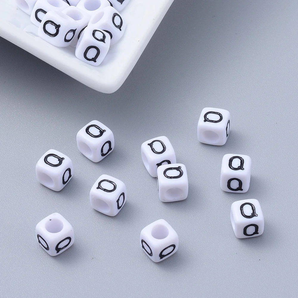 

20PCS Acrylic Beads Cube Letter.Q 6x6x6mm hole: 3.2mm 20PCS /set