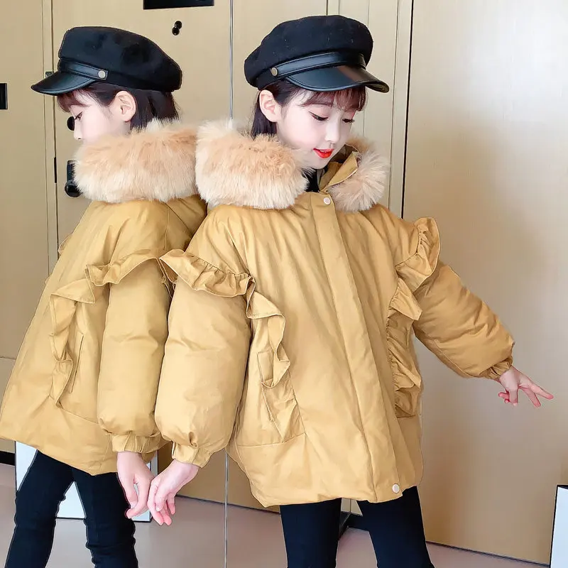 

2020 детское зимнее пальто Корейская версия модная куртка с капюшоном с большим мехом и рюшами для девочек От 4 до 13 лет Детская верхняя одежда...