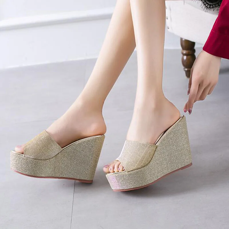 

New women's high-heeled cross strap outdoor travel sandals rubber sole non-slip slippers heighten sandals