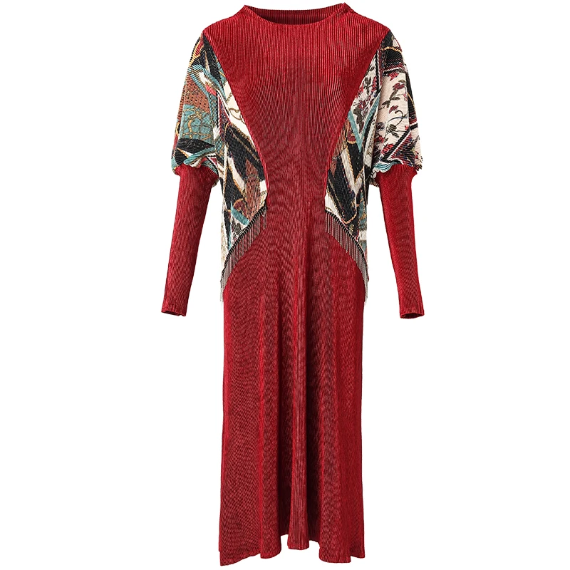 

Plus Size Dress For Women 45-75kg 2021 New Fashion Red Printed Miyake Pleated Velvet Round Neck Long Sleeve Dress Midi
