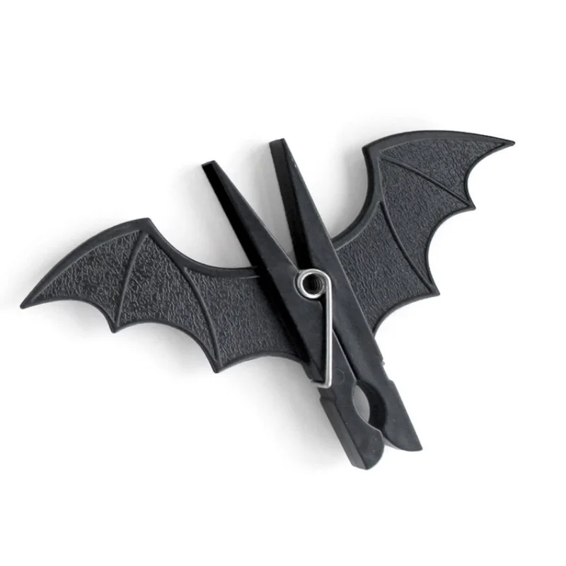 

Creative Fun Bat Windproof Non-Slip Clothespins Cartoon Style Clothespins For Drying Clothes