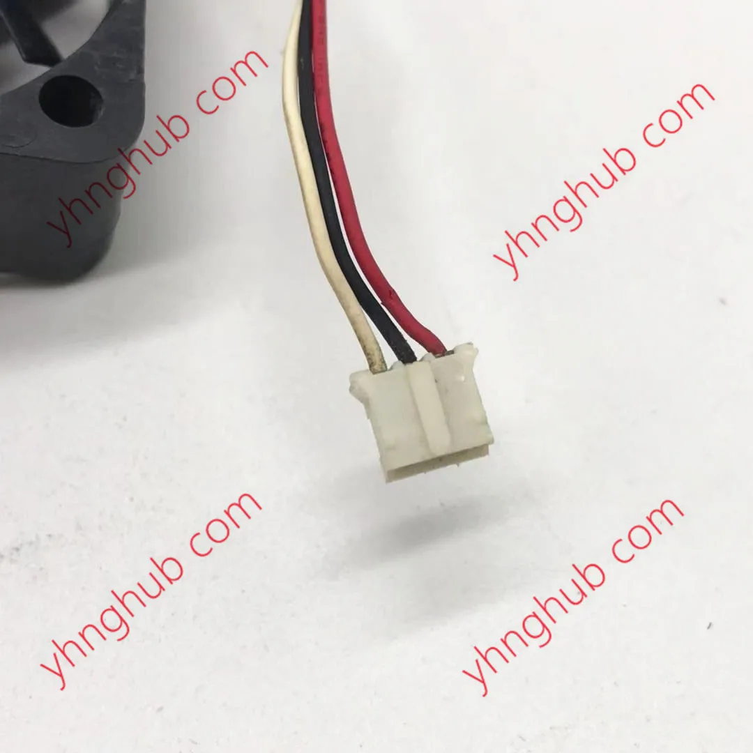 3-проводной Вентилятор охлаждения сервера NMB 2006ML-04W-S29 TA1 DC 12V 0.08A 50x50x15 мм |