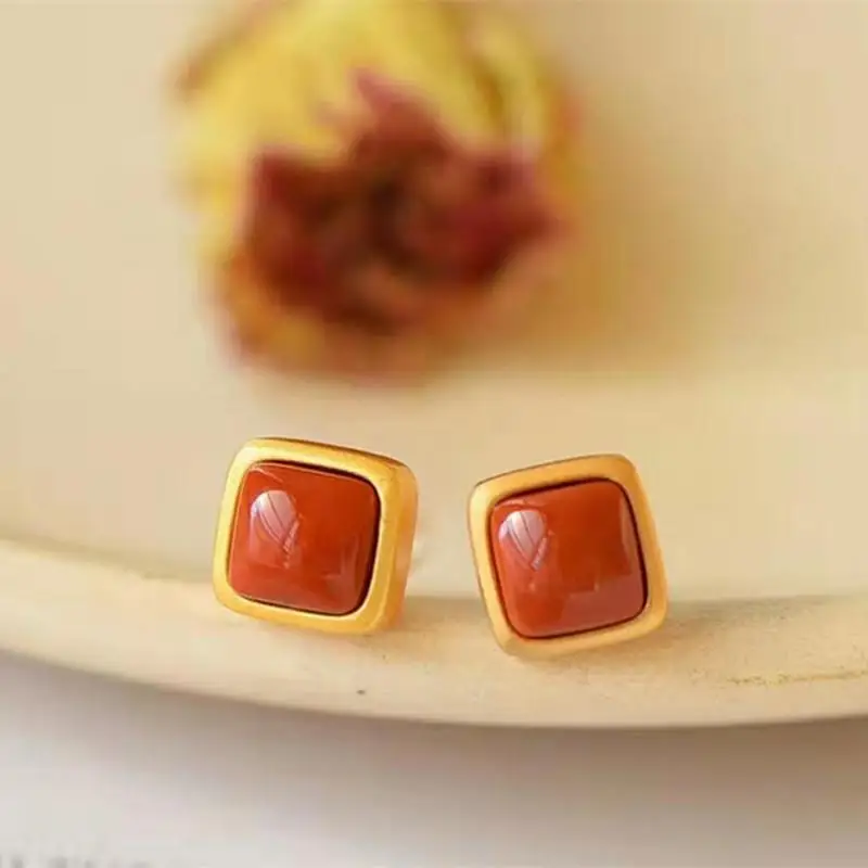 

Natural South Red Inlaid S925 Sterling Silver Gilding Craft Square Stud Earrings, Lasting Color Retention, Support Identificatio