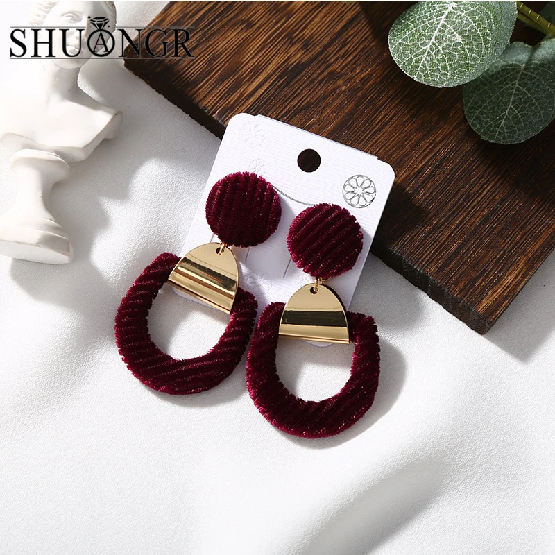 SHUANGR темпераментные винтажные сплав плюшевые Серьги Белый Черный Большой Круг