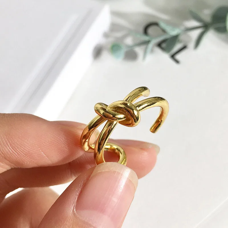 

Brass With 18 K Gold Geo Knot Statement Ring Women Jewlery Stuning Designer T Show Club Cocktail Party Rare Japan Korean
