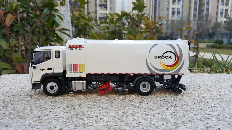 Новинка Коллекционная модель из сплава подарок в масштабе 1:35 Foton Rowor ES дорожный