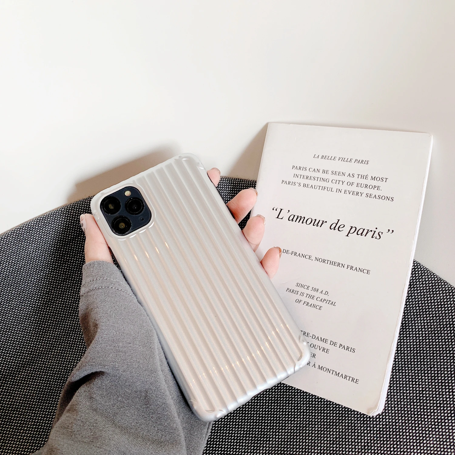 Solid color trend of luggage plating For iPhone 11 Max XR X iphone XS 7 8 6S 7Plus Cases Bear Concave convex antiskid case |