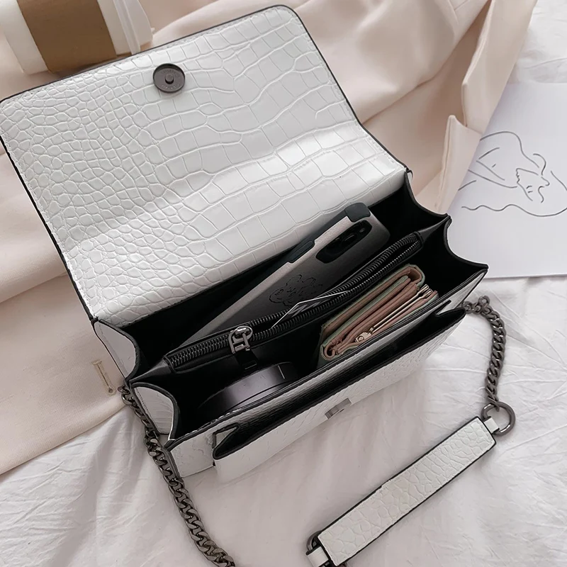 

2021 Luxury Ladies White Black Chain Bag Designer Shoulder Red Small Flip Handbag Clutch Messenger Bag