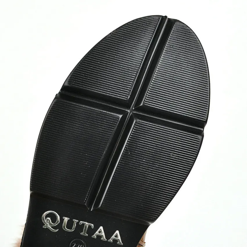 QUTAA/ г. Зимняя повседневная женская обувь на платформе из искусственной кожи с круглым носком Теплые ботинки до середины икры на танкетке, на меху, со шнуровкой, на молнии размер 34-39