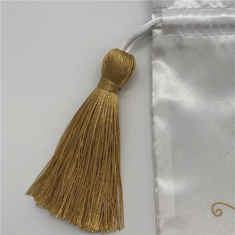 Роскошный сатиновый мешочек для волос изготовленным на заказ логосом завязках