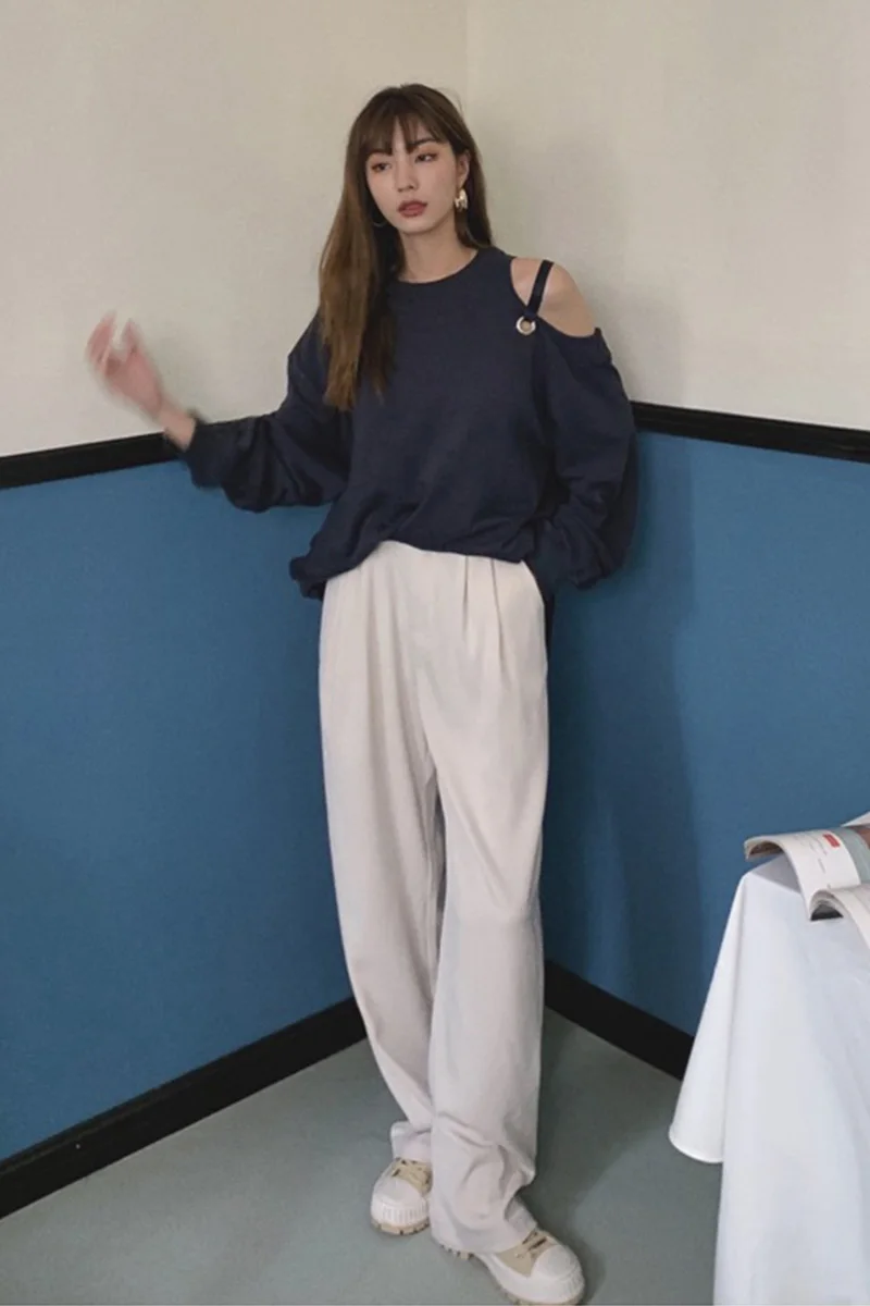 

2021 Spring Autumn New Womens Sexy Fashion Casual O-neck Off-the-shoulder Hollow Out Lantern Long Sleeve Loose Solid Tees