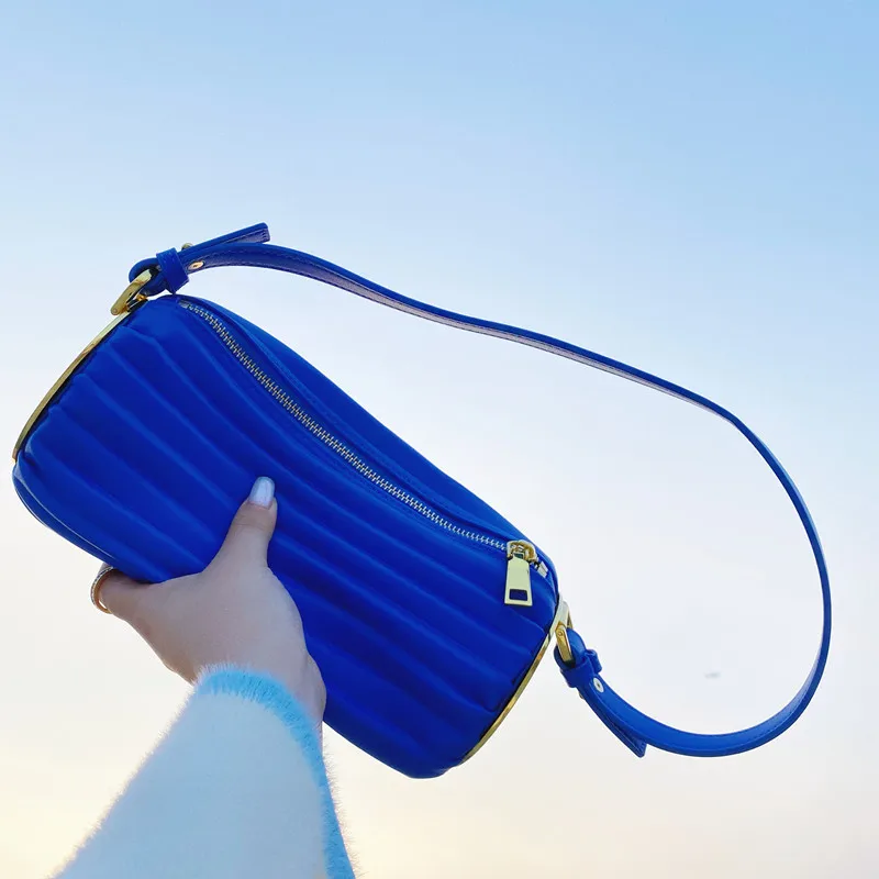 

2022 модные повседневные женские сумки, маленькая сумка-мешок для макияжа, дизайнерская Роскошная мягкая сумка через плечо, женская сумка-тоу...