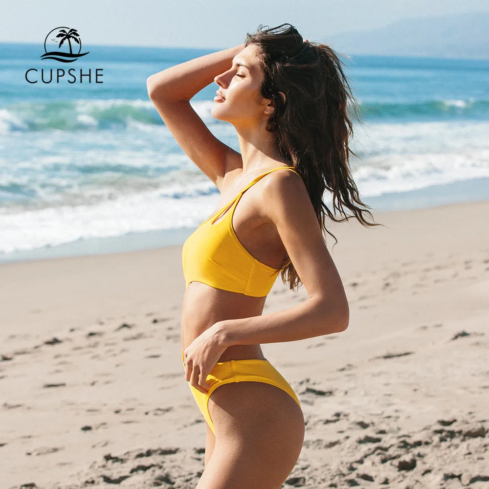 CUPSHE сексуальный цельный купальник на одно плечо с вырезами для женщин однотонная