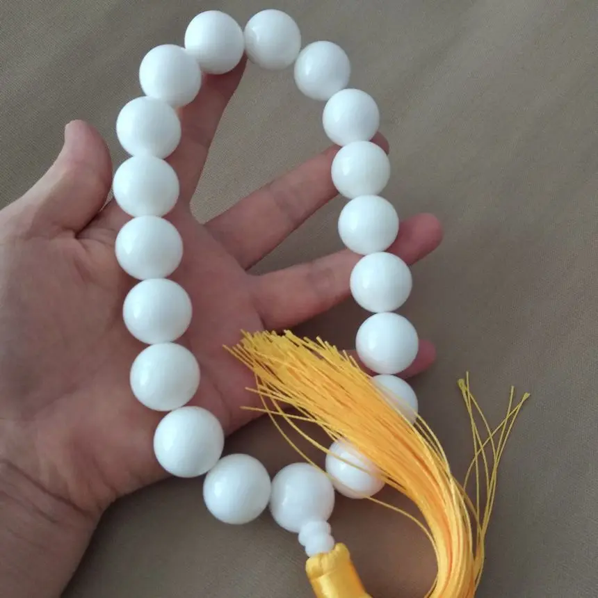 Браслет-амулет с натуральными морскими бусинами 20 мм | Дом и сад