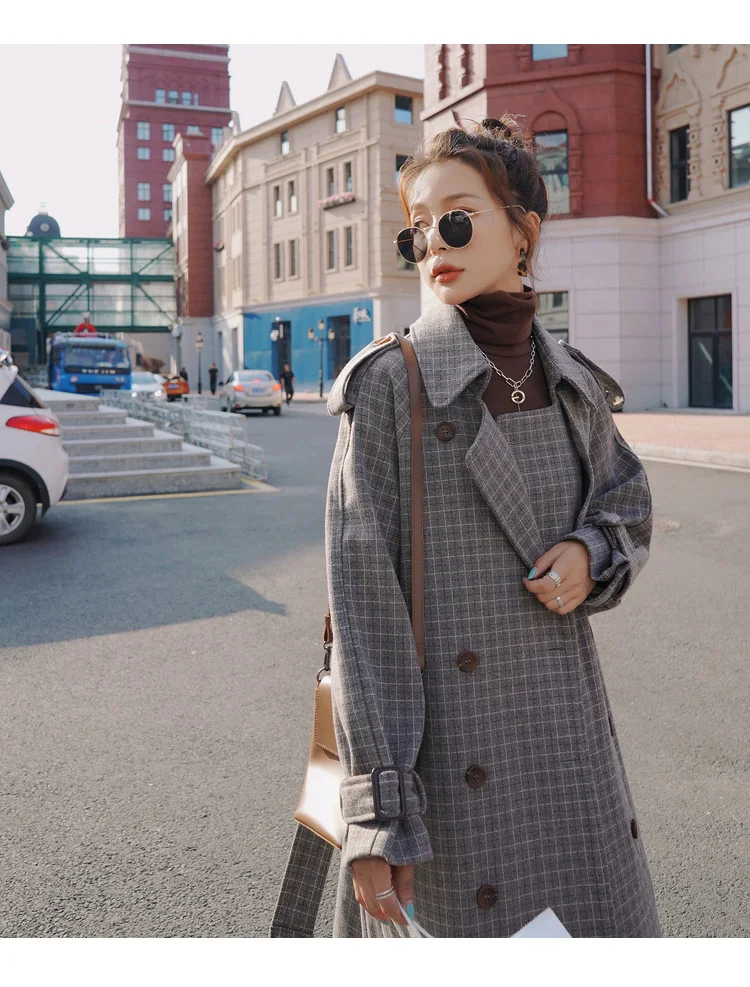 

High end woollen overcoat women's middle long 2021 autumn winter new Korean loose retro Hepburn style tweed jacket