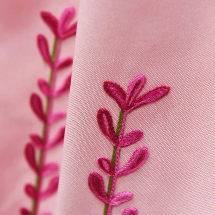 

Плотные затемняющие шторы с розовыми цветами, ткань в скандинавском стиле для спальни, для гостиной, роскошные оконные жалюзи