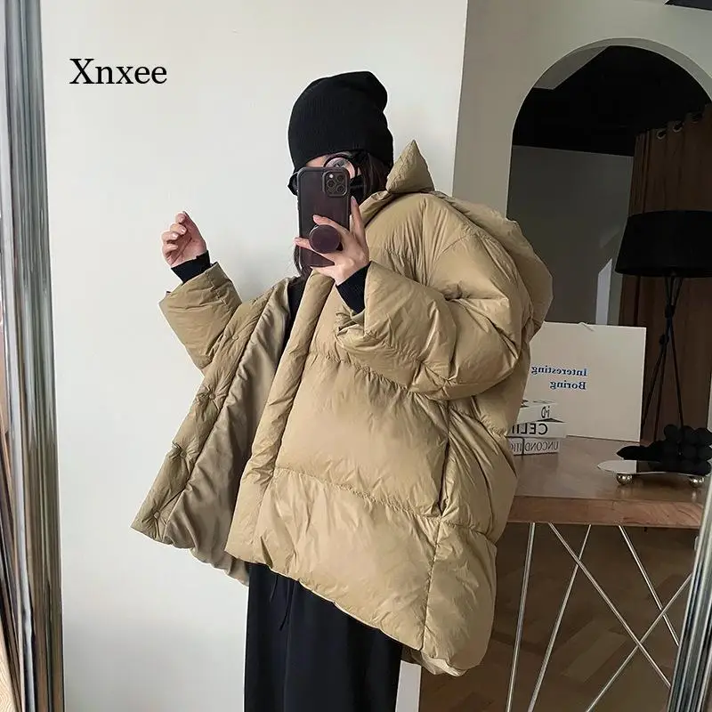 

Женская куртка с капюшоном и воротником-стойкой, однотонная черная/белая/хаки куртка-пуховик свободного покроя, короткая парка оверсайз, зима 2021