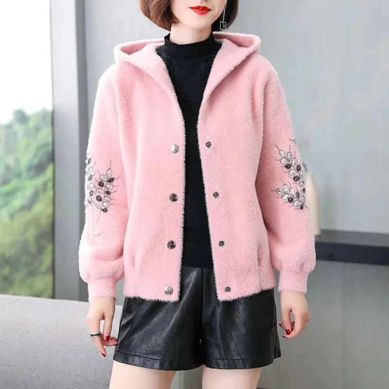 

2021 Autumn Winter Women Imitation Water Velvet Cardigan Lady Embroidery Hooded Loose Mink Sweater Female Thicken Cardigan L753