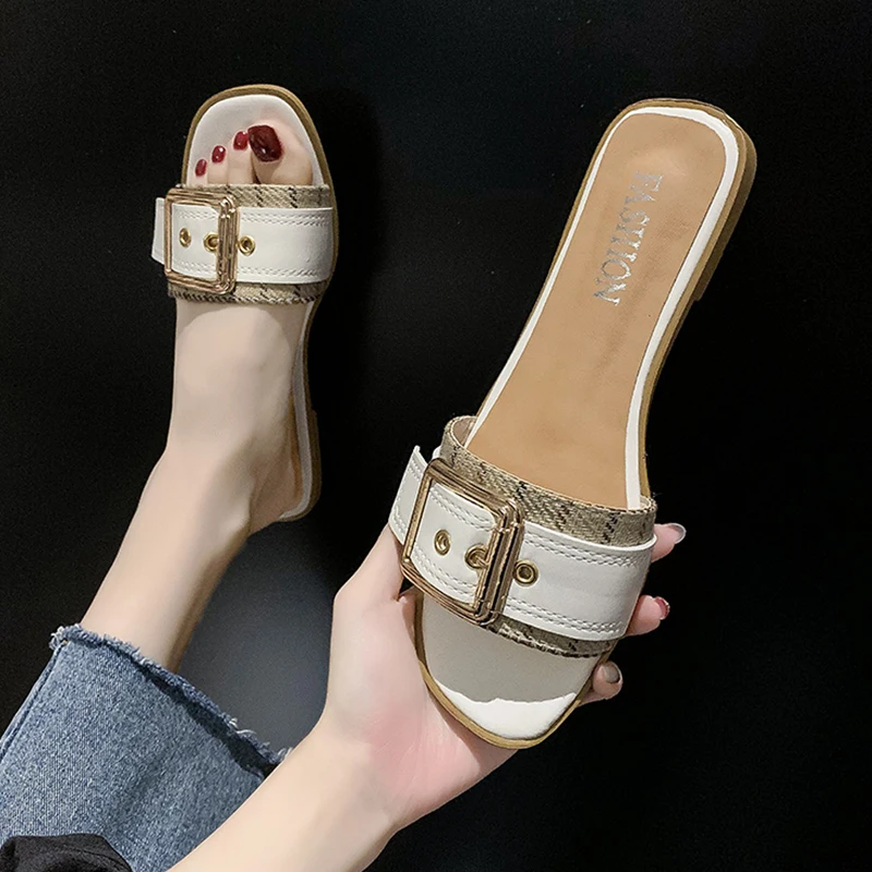 

Shoes Women Slippers Casual Pantofle Rivet Slides Low Soft Luxury 2021 Flat Summer Basic PU Metal Decoration Rubber Shoes Woman