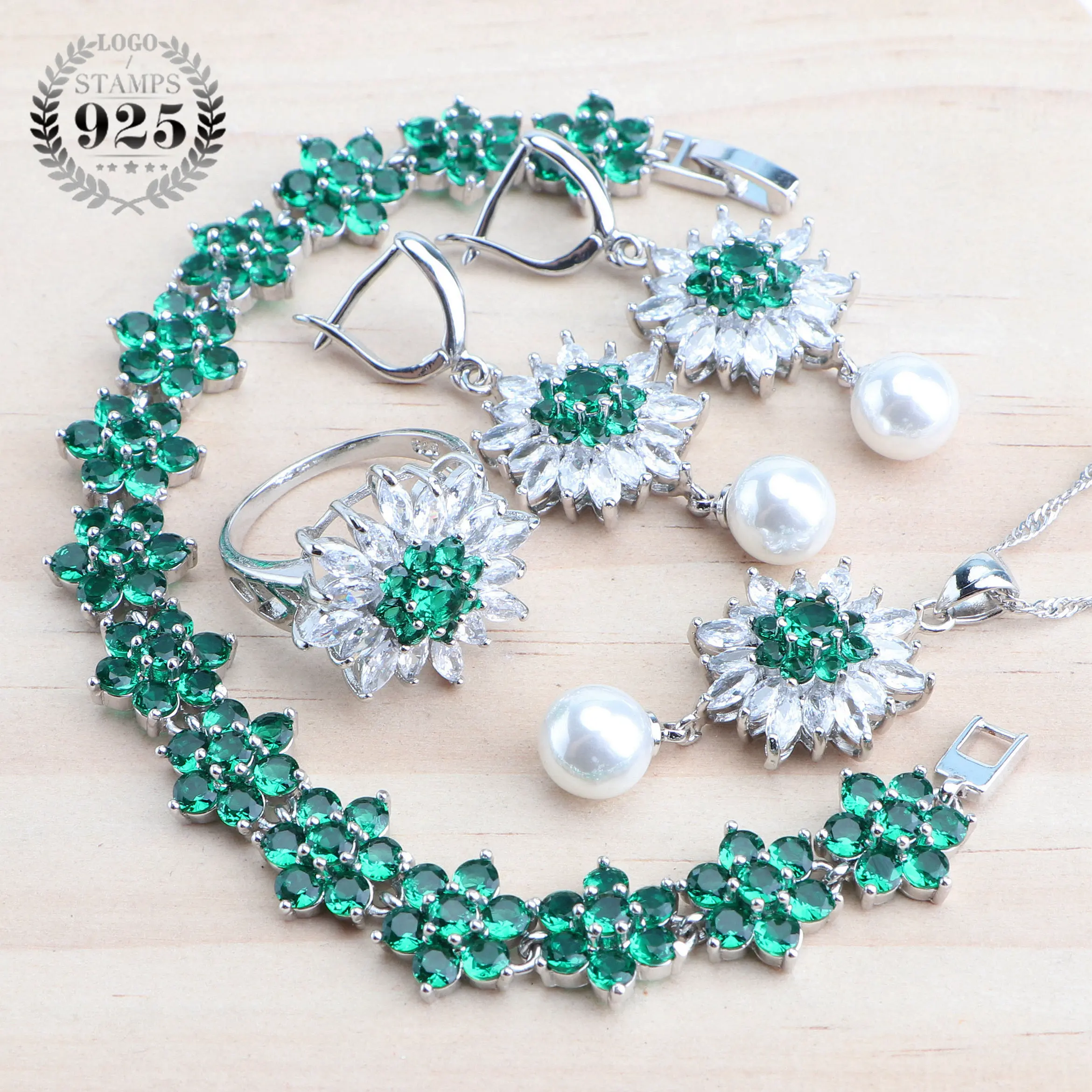 

Комплект из колье, серёг и браслета, из серебра 925 пробы