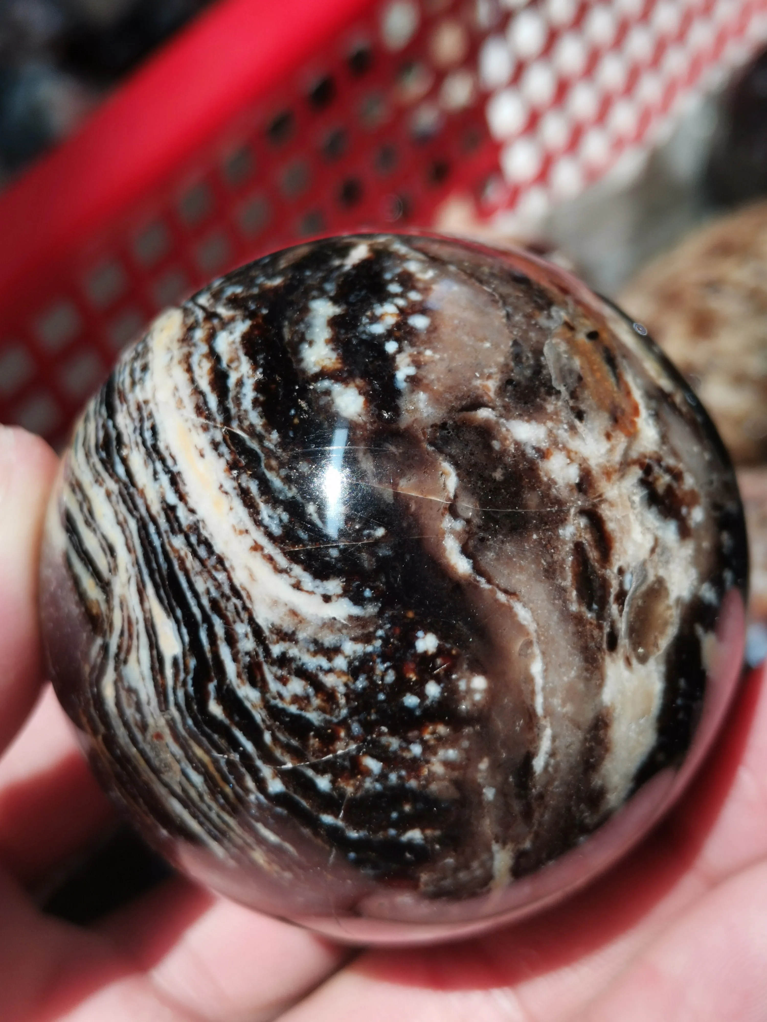 

Mysterious natural crystal ball Greyball healing + bracket healing