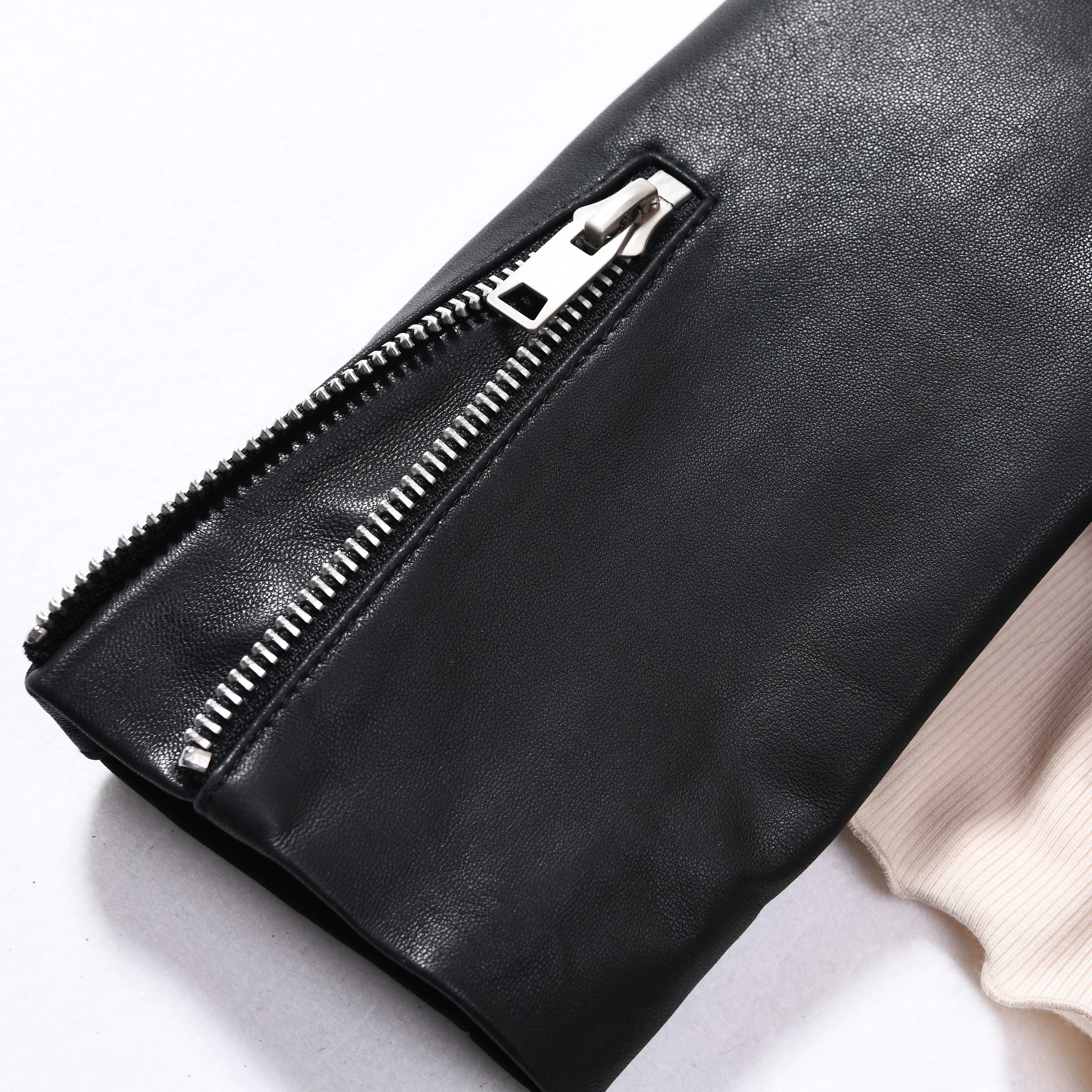 

Luxury Genuine Leather Jacket Women Black Fashion Slim Motorcycle Biker Sheepskin Jacket Spring Real Leather Short Coats Female