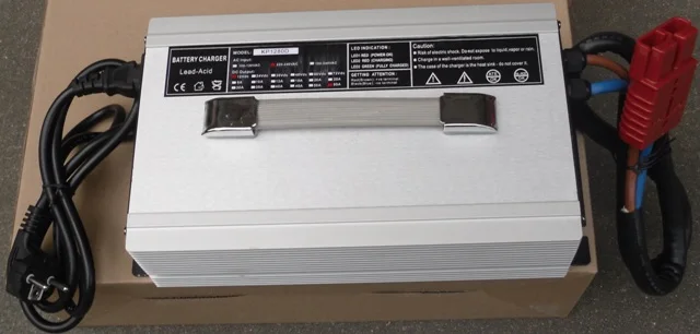 

12V80A lead acid battery charger