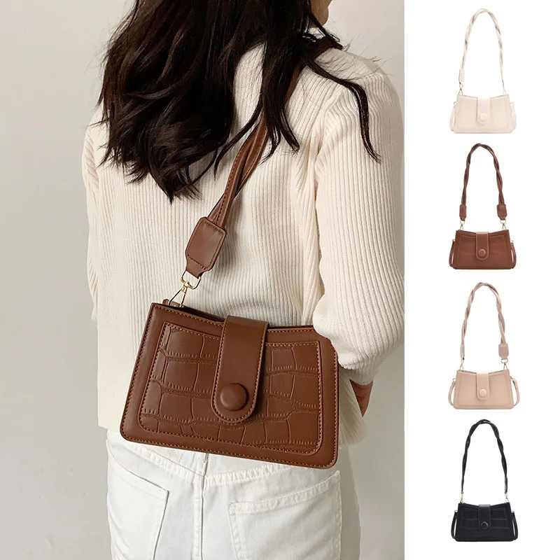 

Новая летняя сумка через плечо с камнями