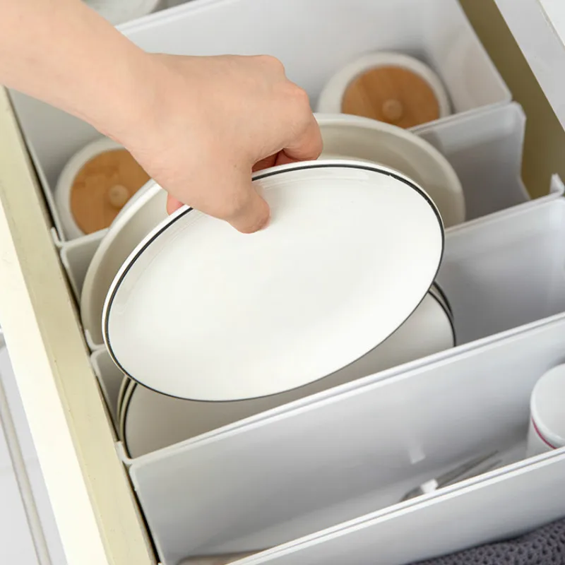 

1PCS kitchen Cabinet tableware storage box plastic seasoning rack pot finishing case kitchenware basket WJ817