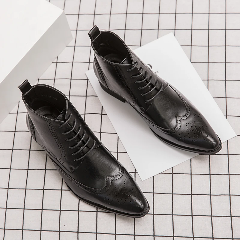 Новинка Мужская обувь Брендовые ботинки с перфорацией типа броги в деловом стиле