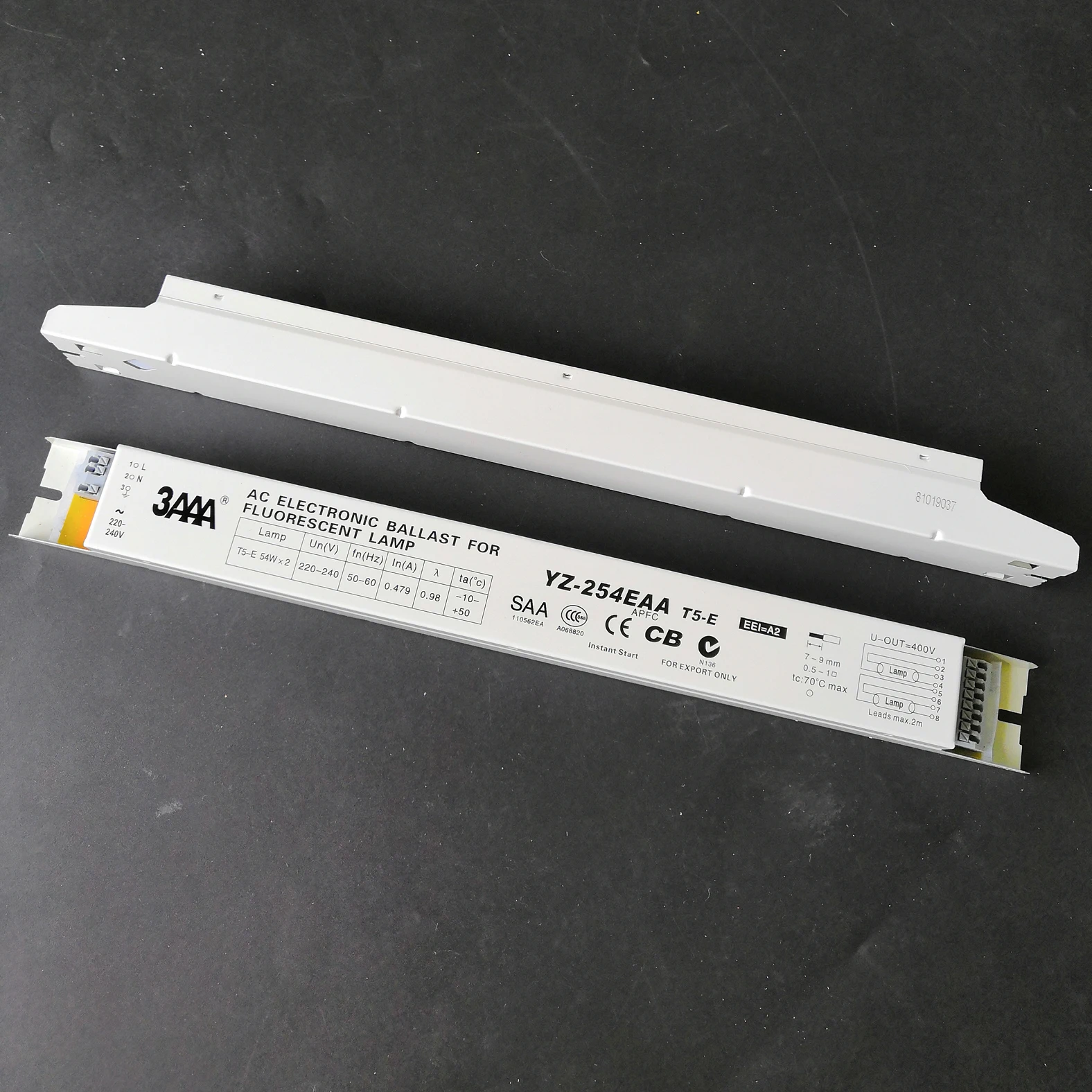 Флуоресцентная лампа переменного тока электронные балласты для 2 ламп 3AAA Φ 220-240V