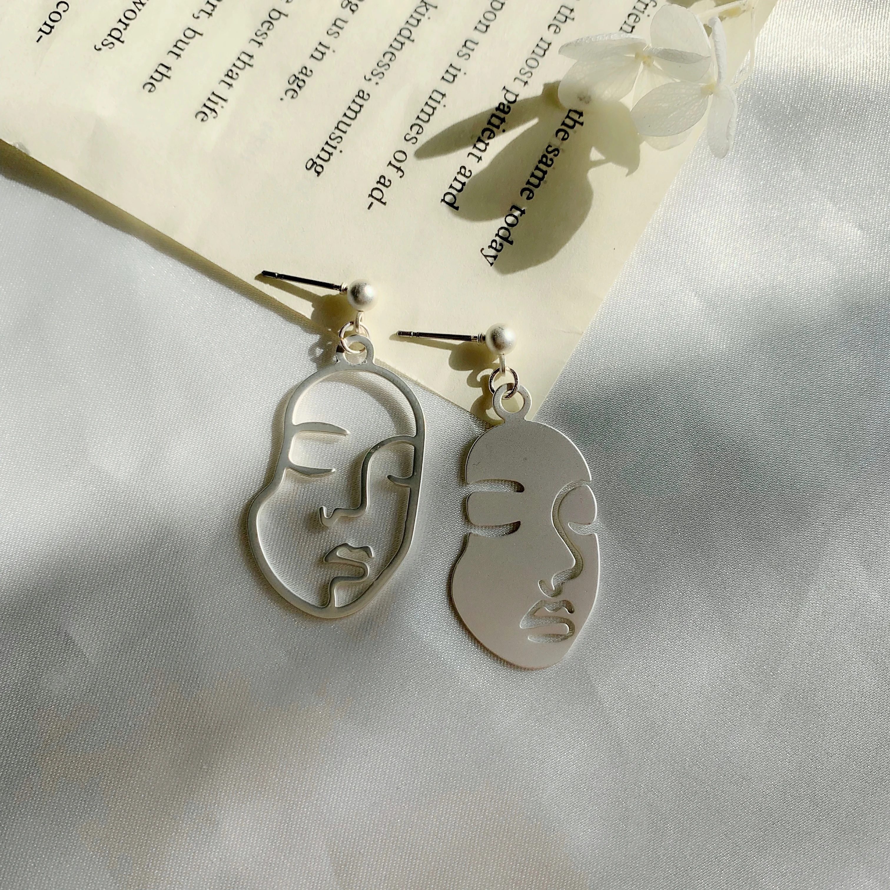 Женские асимметричные серьги в стиле панк вечерние с абстрактной стереосистемой