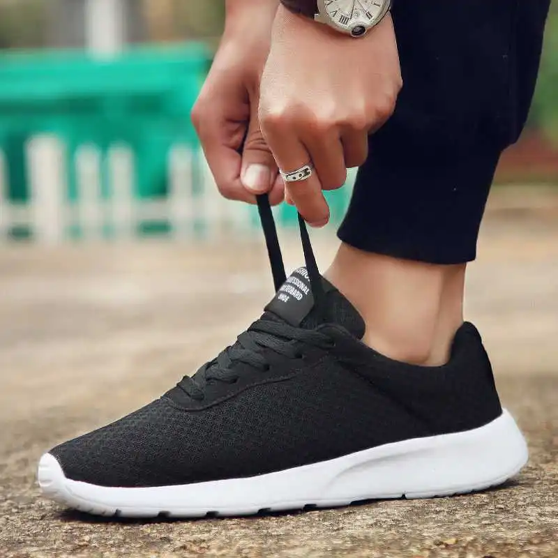 

2021 Men's Sneakers New Fashion Sneakers Socks For Men Light Breathable Men's Causal Shoes Shallow Driving Shoes Tenis Masculino