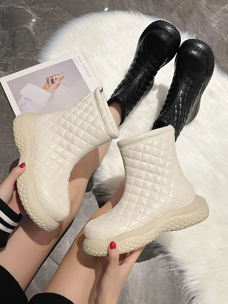 

Женские ботинки, новинка 2021, австралийская обувь на плоской подошве с молнией сзади, зимняя обувь, плюшевые сабо с круглым носком, Лолита на ...