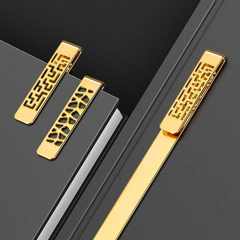 

Customize Name Hollow Bookmarks Bookmark Metal Page Holder For Student Kids Gift School Office Stationary Supplies