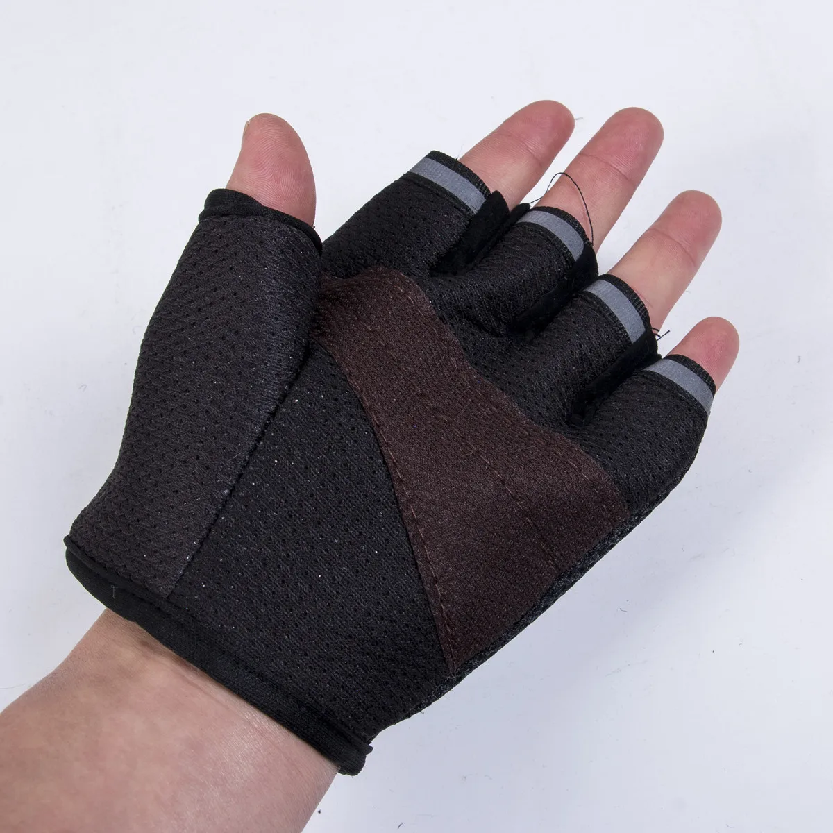 Половина Finger сетка Велоспорт перчатки восхождение на открытом воздухе для