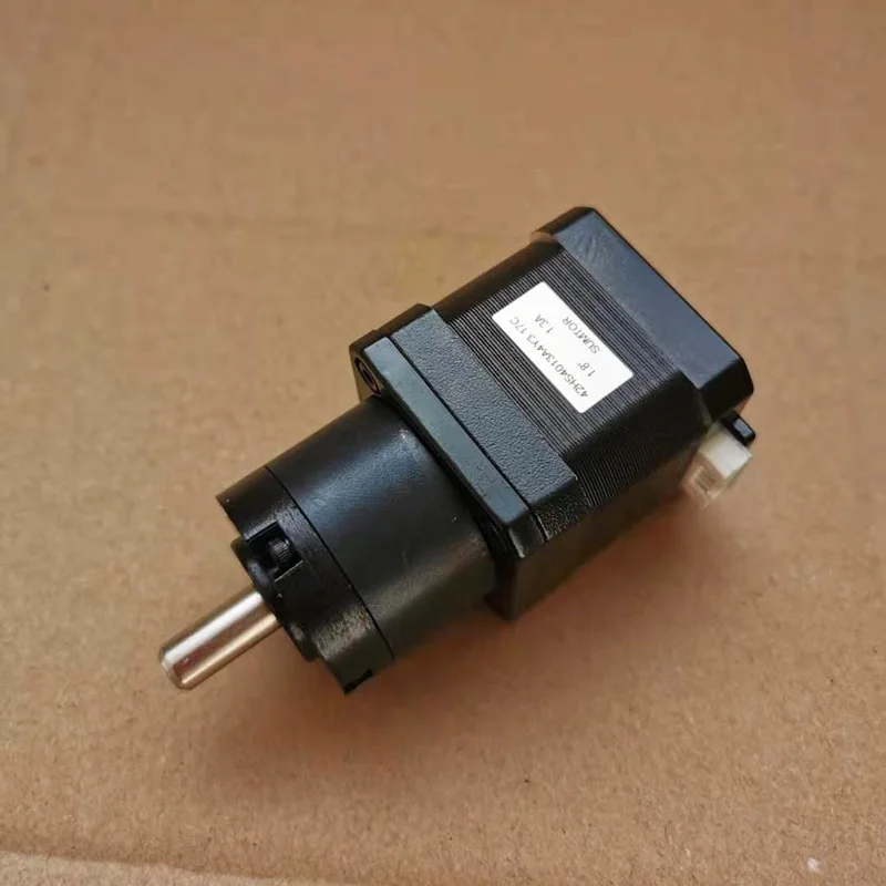

Nema17 planetary stepping gear motor 1.3A 0.7N.m speed ratio 14: 1 / 19: 1/27:1