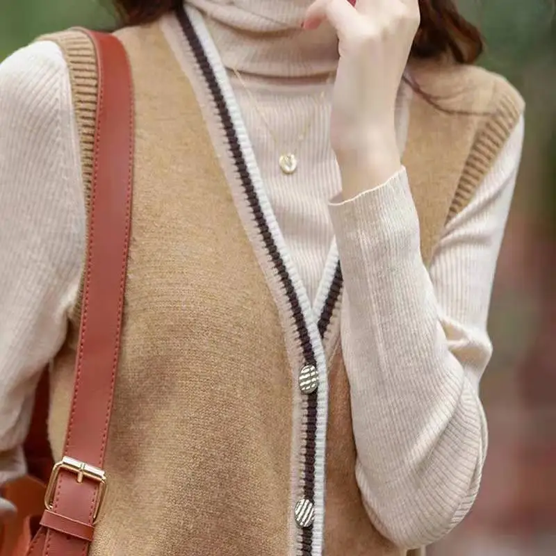 Женский трикотажный жилет однобортный без рукавов в европейском стиле из