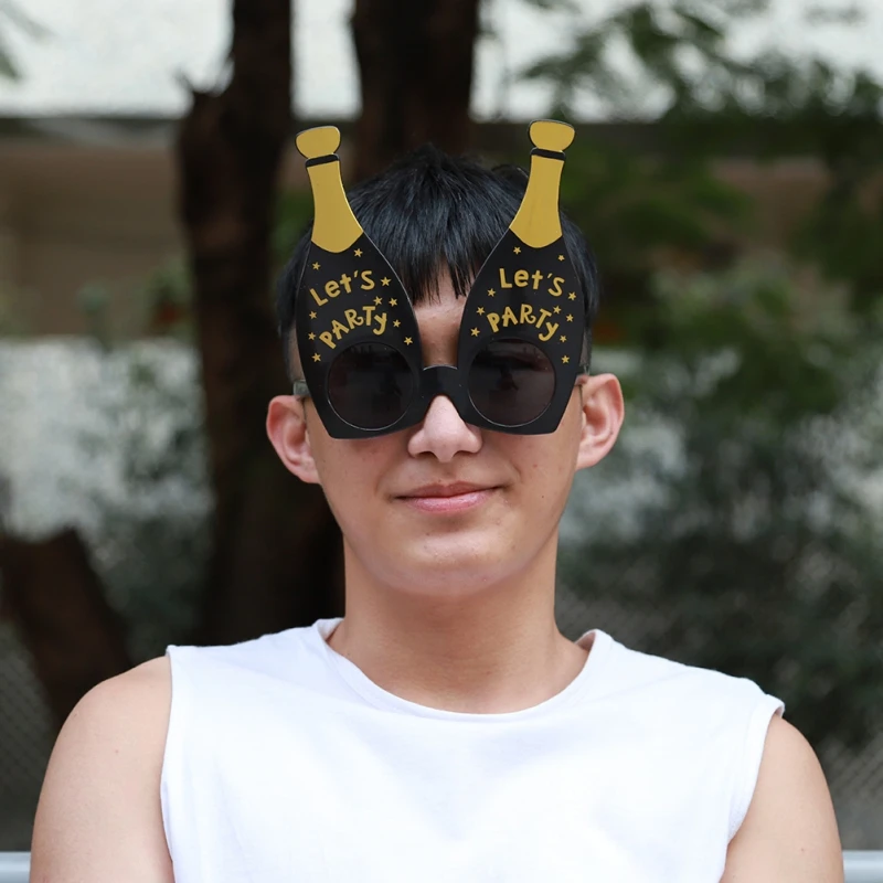 

Забавные очки предназначены для карнавала, новые летние искусственные очки, изысканные солнцезащитные очки в виде бутылки шампанского, забавные новые украшения