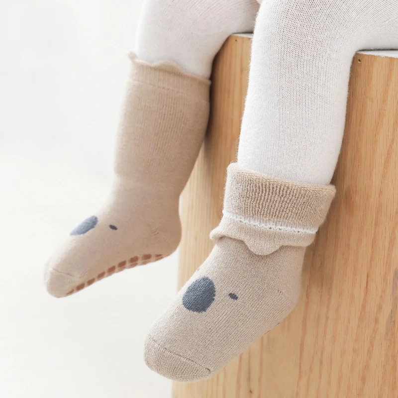 Calcetines de beb&eacute;s ni&ntilde;os invierno espesar Terry hasta la rodilla calcetines ni&ntilde;as reci&eacute;n nacido c&aacute;lido cosas ni&ntilde;o piso antideslizante de los ni&ntilde;os de algod&oacute;n de dibujos animados-4