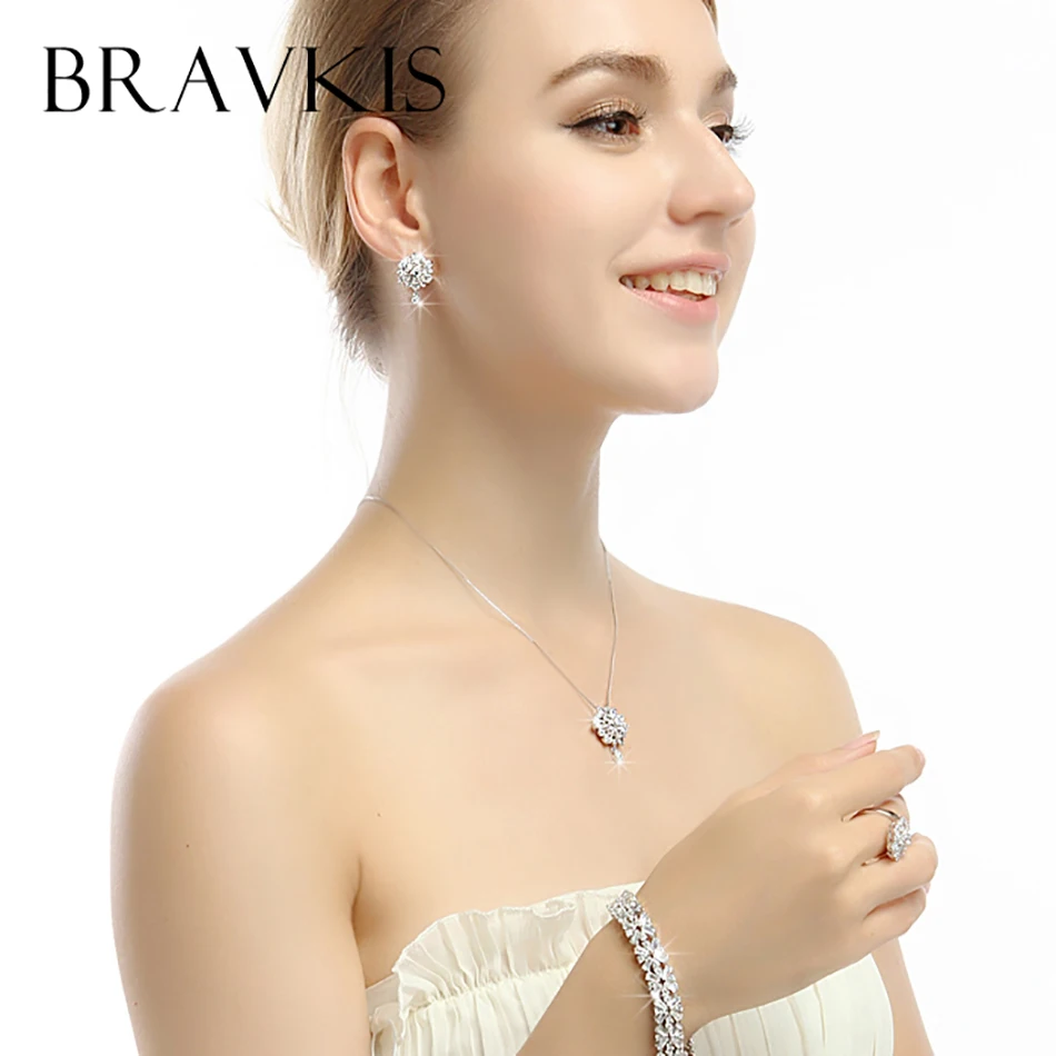 Женские серьги с гвоздиками BRAVEKISS серьги-гвоздики в форме гвоздиков кристаллом