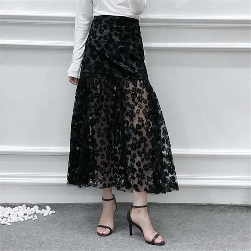 Женская длинная юбка средней длины черная сетчатая с высокой талией