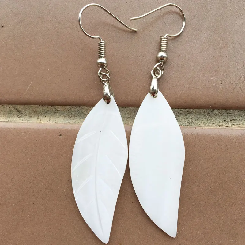 Бесплатная доставка модные ювелирные изделия белые перламутровые серьги