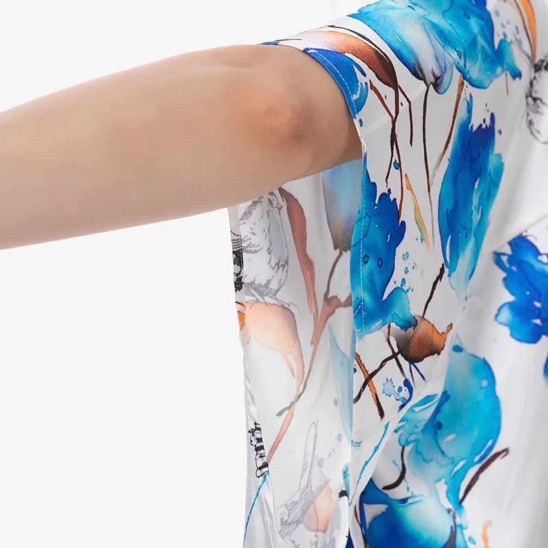 

VOA Silk Satin Flower and Bird Printing and Dyeing Raglan Sleeve Diamond Hem Loose Casual Micro-elastic Long T-shirt Woman B932