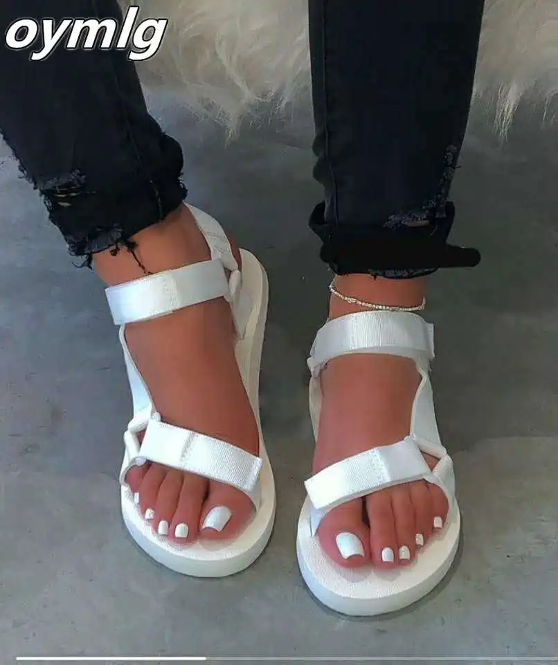 Сандалии женские на плоской платформе мягкие босоножки без застежки липучке