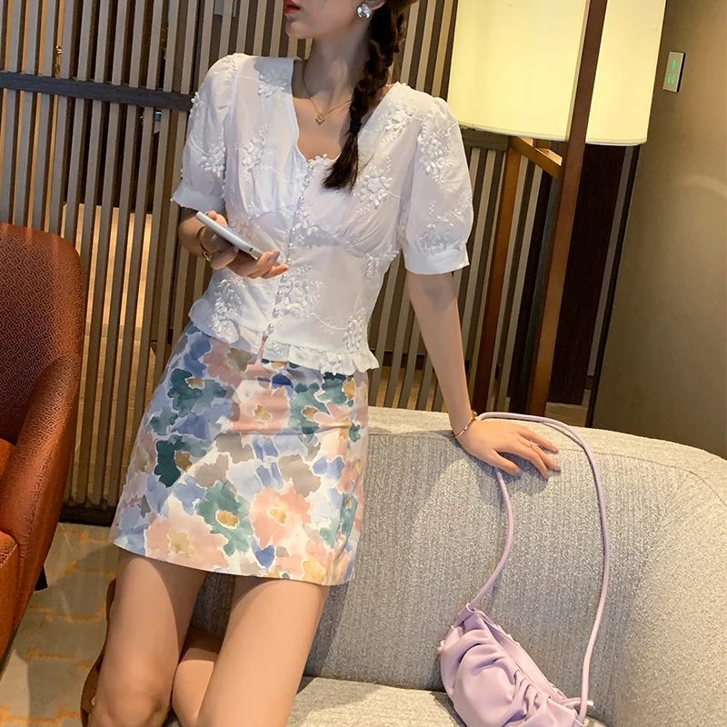 Женская кружевная блузка с рукавами-фонариками и V-образным вырезом | одежда