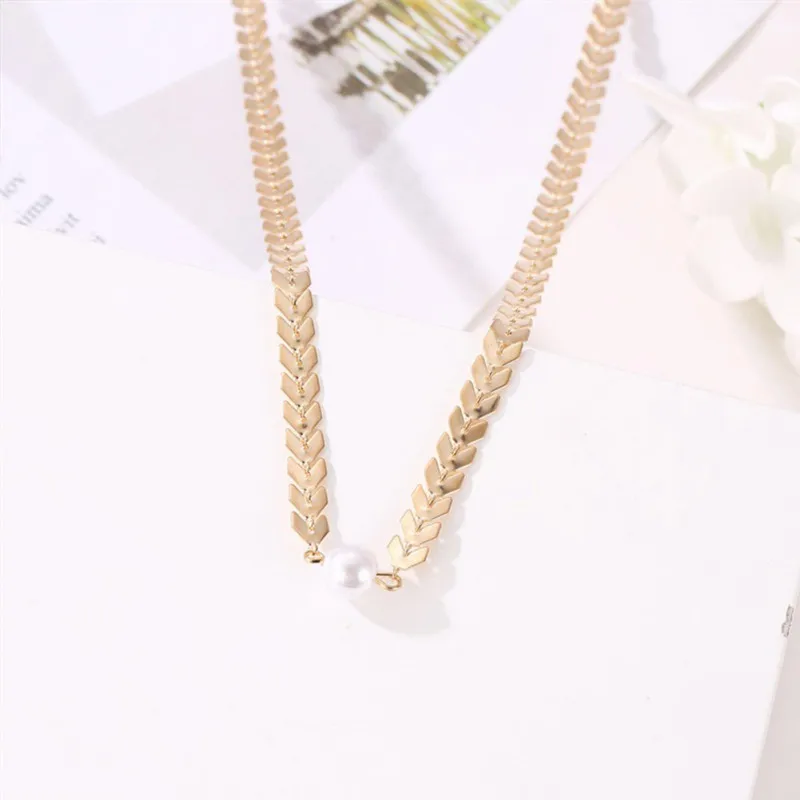 

Women Choker Necklace Fish bone V Coin Chain Choker gold silver color plated Chain Plastic Pearl gift